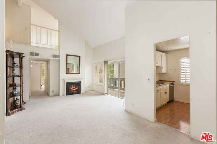 Photo of 5302 Summertime Ln Culver City, CA 90230