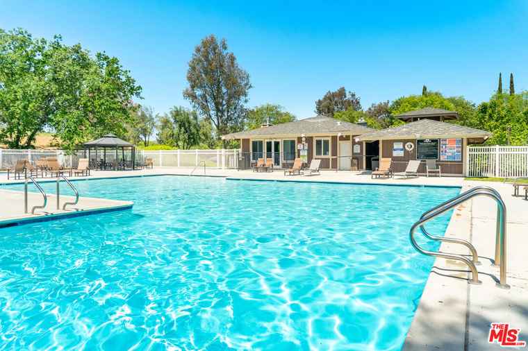 Photo of 28867 Conejo View Dr Agoura Hills, CA 91301