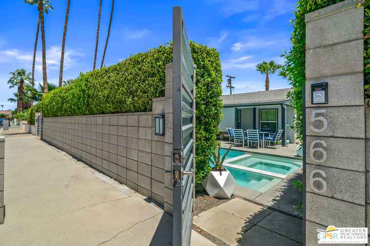 Photo of 566 S Vista Oro Palm Springs, CA 92264