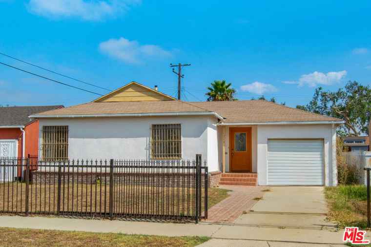 Photo of 1713 W Claude St Compton, CA 90220