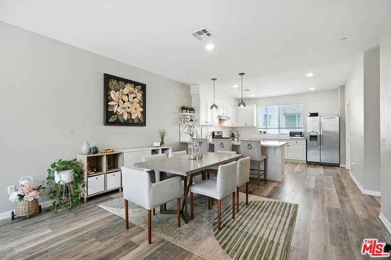Photo of 14414 Strawberry Ln #6 Gardena, CA 90247
