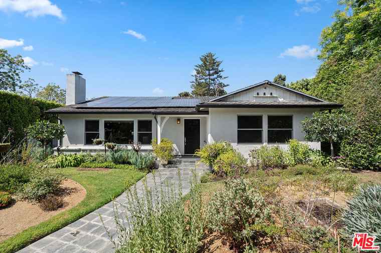 Photo of 752 25th St Santa Monica, CA 90402