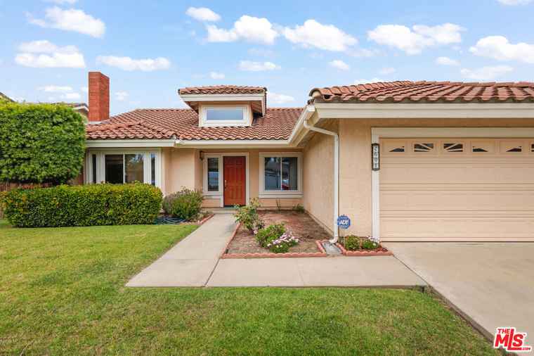 Photo of 2601 Lilac Walk Oxnard, CA 93030