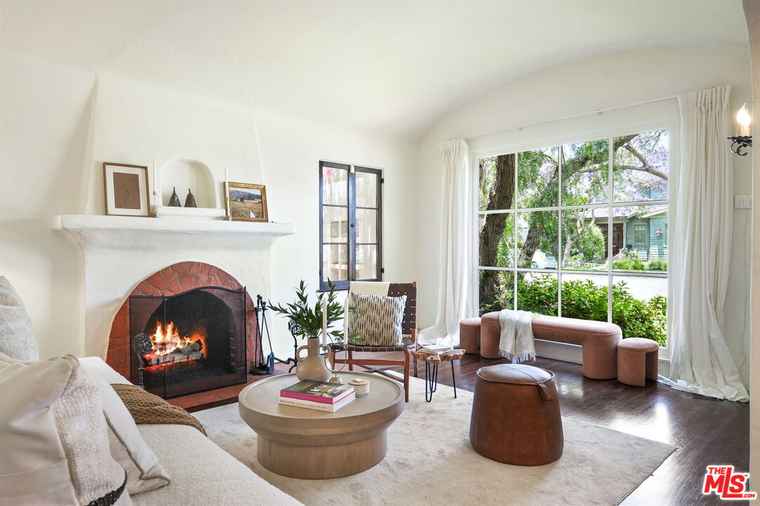 Photo of 2218 Pearl St Santa Monica, CA 90405