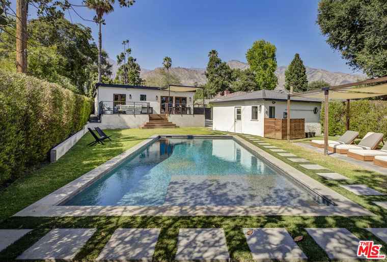 Photo of 2190 Oakwood St Pasadena, CA 91104