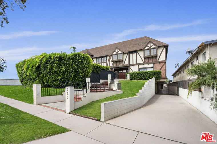 Photo of 822 Victor Ave #14 Inglewood, CA 90302