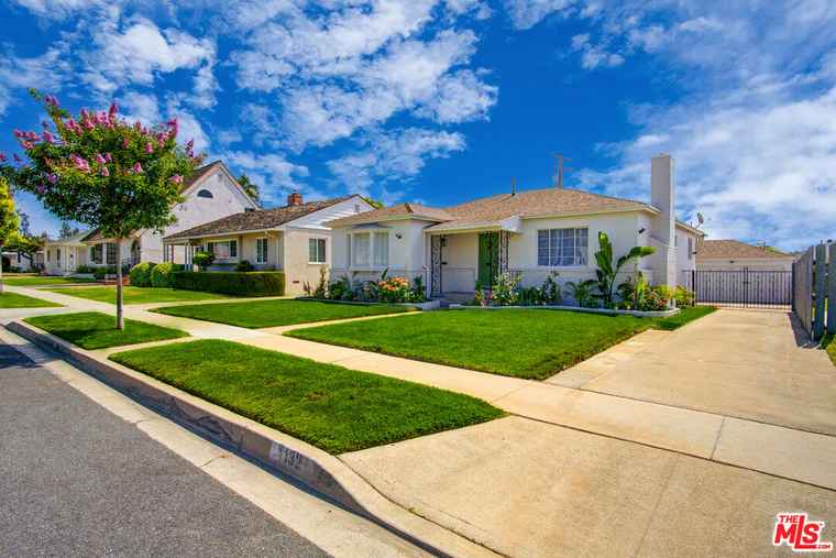 Photo of 1132 Azalea Dr Alhambra, CA 91801
