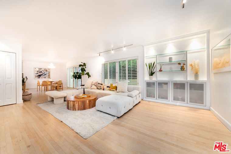 Photo of 933 17th St #14 Santa Monica, CA 90403