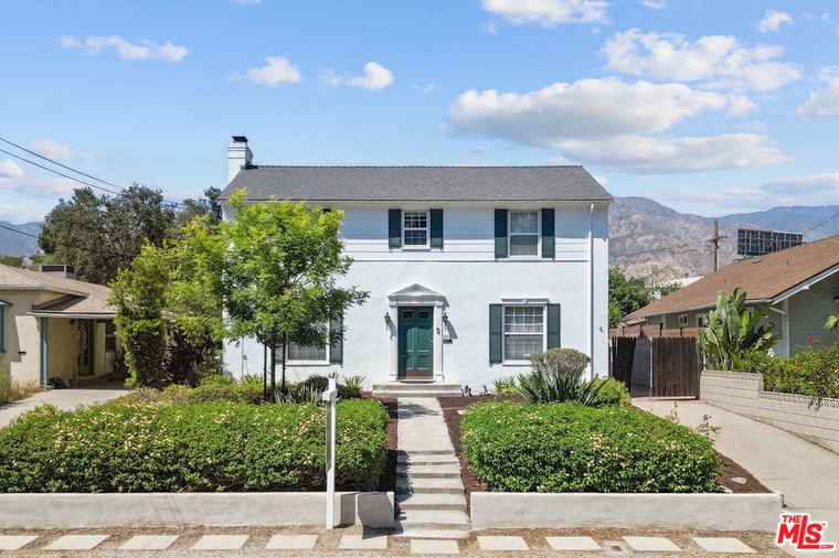 Photo of 867 New York Dr Altadena, CA 91001