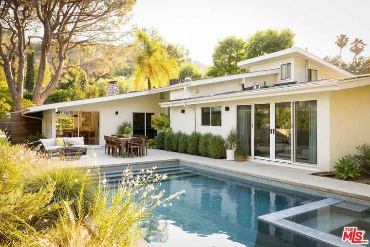 Photo of 3144 Nichols Canyon Rd Los Angeles, CA 90046