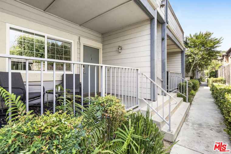 Photo of 341 W Central Ave Unit A Monrovia, CA 91016