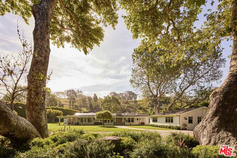 Photo of 6172 Bonsall Dr Malibu, CA 90265