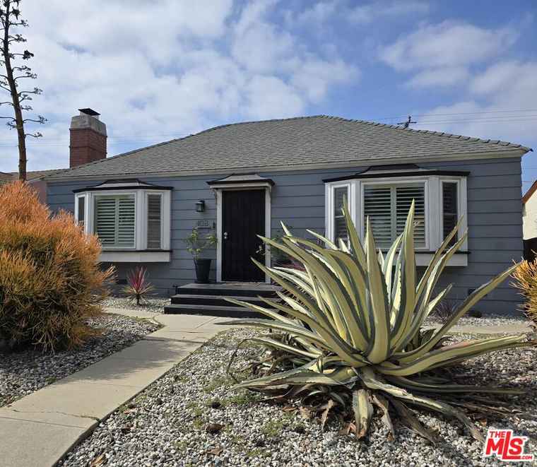 Photo of 408 W Hillsdale St Inglewood, CA 90302