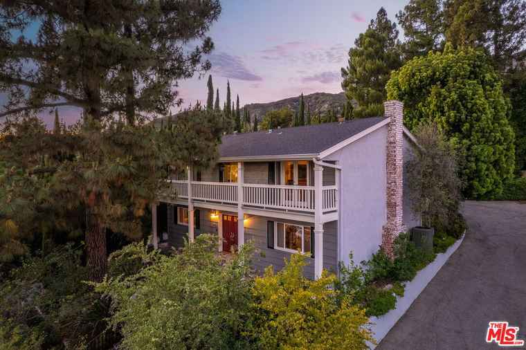 Photo of 3411 Markridge Rd La Crescenta, CA 91214