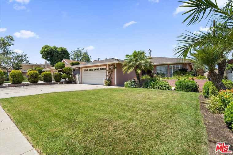 Photo of 3309 W 82nd St Inglewood, CA 90305