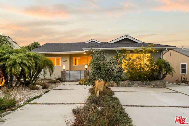 Photo of 608 Lomita St El Segundo, CA 90245