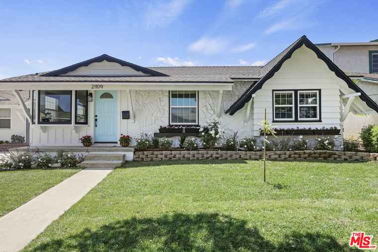 Photo of 21109 Longworth Ave Lakewood, CA 90715