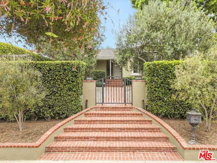 Photo of 2926 Urban Ave Santa Monica, CA 90404