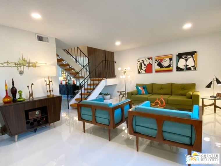 Photo of 186 E Via Escuela Unit B Palm Springs, CA 92262