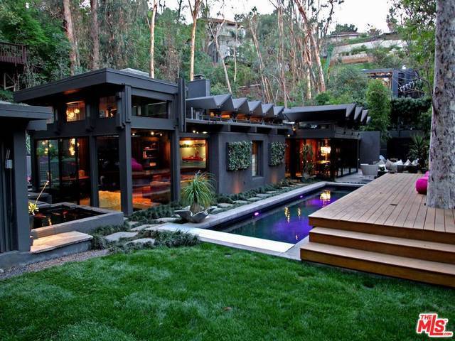 9029 Hollywood Hills Rd, Los Angeles, CA 90046 | Redfin
