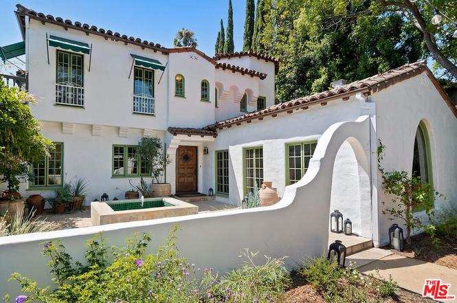 洋書 Casa California: Spanish-Style House jh0 genMid.24-424701_1.jpg
