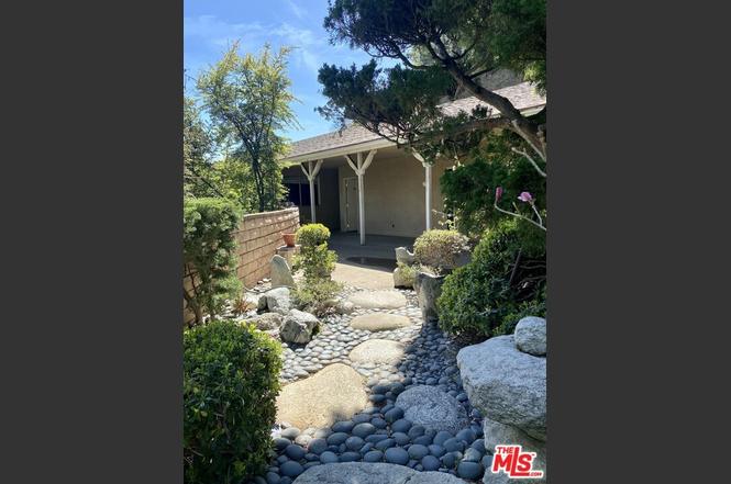 4413 Sunnycrest Dr, Los Angeles, CA 90065 | MLS# 22-134757 | Redfin