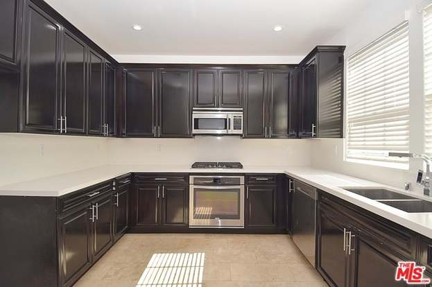 2505 Montrose Ave 102 Montrose Ca 91020 3 Beds 2 5 Baths