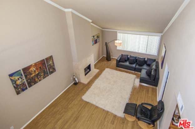 5325 Newcastle Ave 301 Encino Ca Mls 15 Redfin