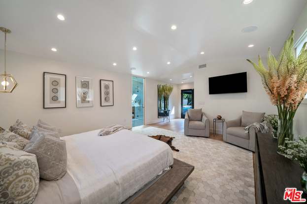 11768 canton pl studio city ca 91604