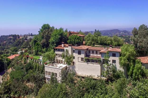 2670 Bowmont Dr Beverly Hills Ca Mls 21 6978 Redfin