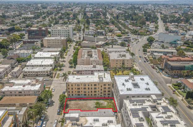7461 Beverly Blvd Los Angeles, CA 90036 - Office Property for Lease on
