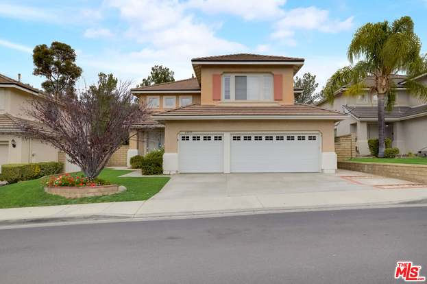 Claymore Way Valencia Ca Mls 21 Redfin