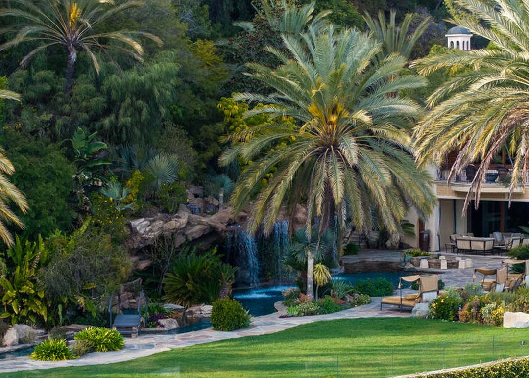 10066 Cielo Dr, Beverly Hills, CA 90210 | For Sale ($49,995,000) | MLS