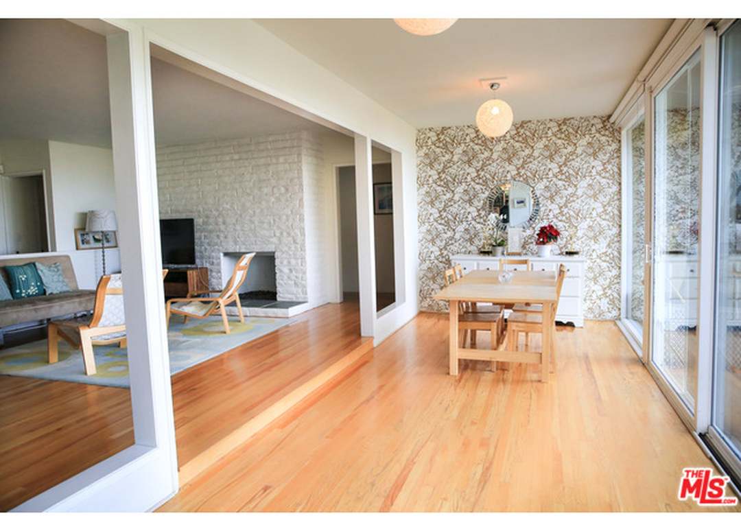 301 Bellino Dr, Pacific Palisades, CA 90272