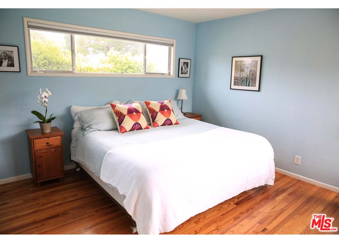 301 Bellino Dr, Pacific Palisades, CA 90272