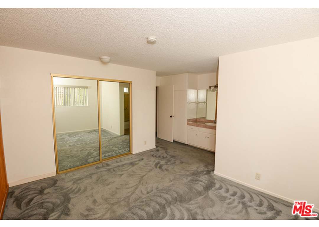 2501 W Redondo Beach Blvd #227, Gardena, CA 90249