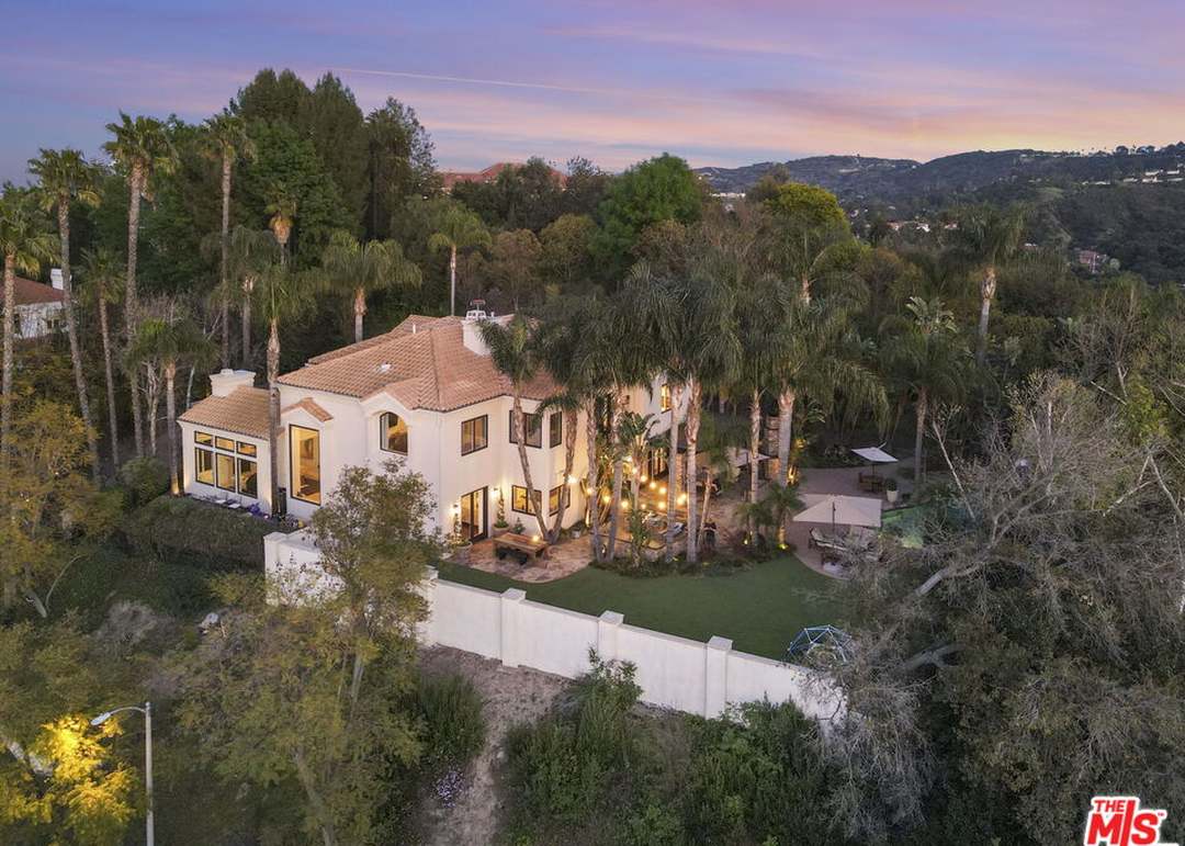 hillside 8408 Hillside Ave. - The Oppenheim Group Real Estate | ID