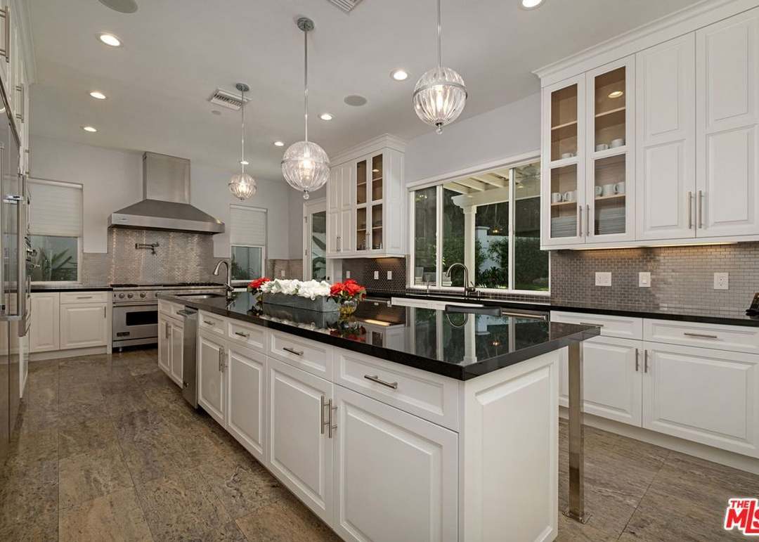 12055 Summit Cir, Beverly Hills, CA 90210 Redfin