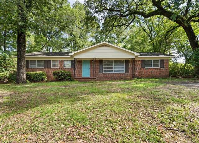 Property at 5416 Hilltop Dr N, Mobile, AL 36608, 3 beds, 1.5 baths