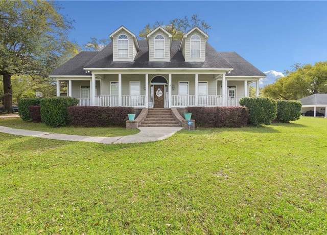 Property at 10197 Bellingrath Rd, Theodore, AL 36582, 4 beds, 3 baths
