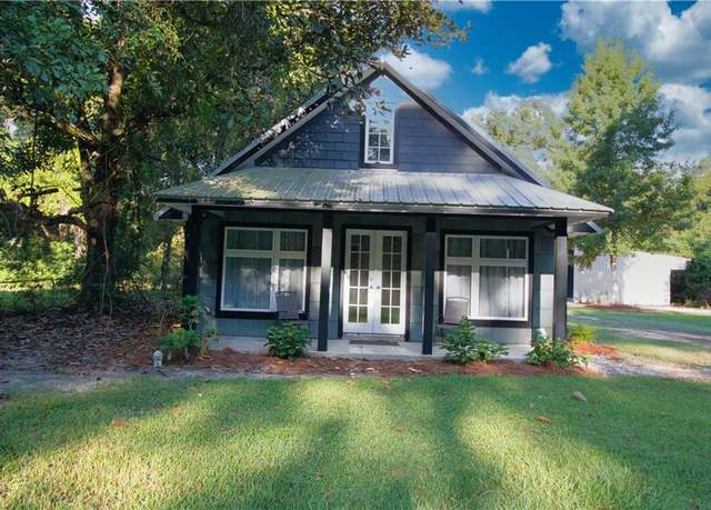 Property at 11040 Dauphin Island Pkwy, Theodore, AL 36582, 1 bed, 1.5 baths