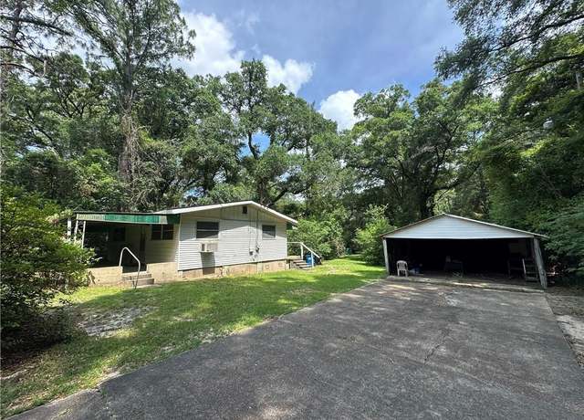 Property at 334 Avondale Ave, Satsuma, AL 36572, 2 beds, 1 bath