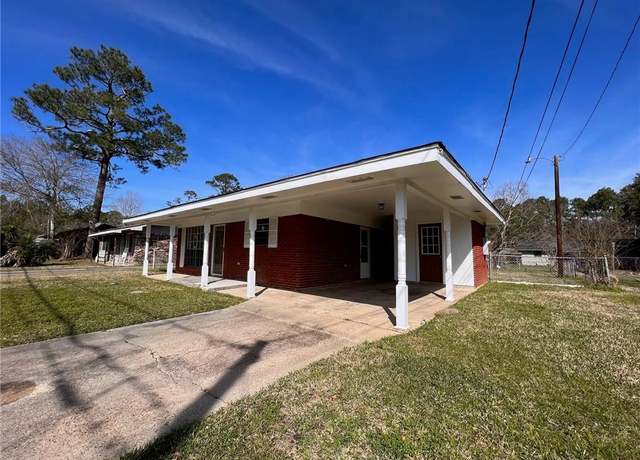 Property at 3716 Anita Dr, Gulfport, MS 39501, 3 beds, 2 baths