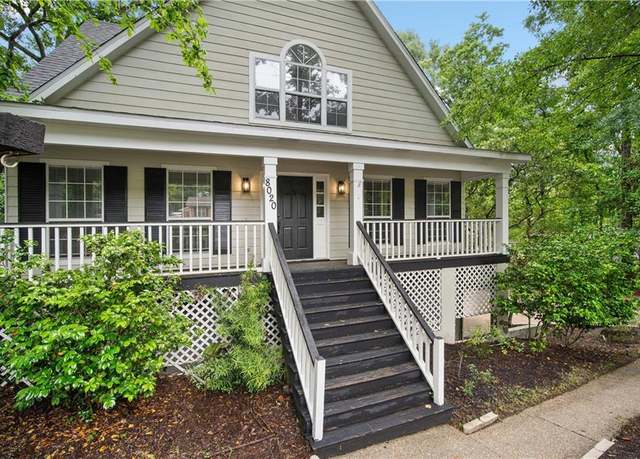 Property at 8020 Suzanne Way, Mobile, AL 36695, 4 beds, 2.5 baths