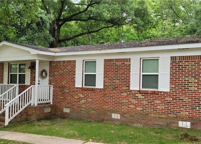 Property at 11150 Lakeside Cir, Grand Bay, AL 36541, 3 beds, 2 baths
