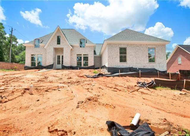 Property at 6001 Ridgefield Pl E, Mobile, AL 36608, 4 beds, 3 baths