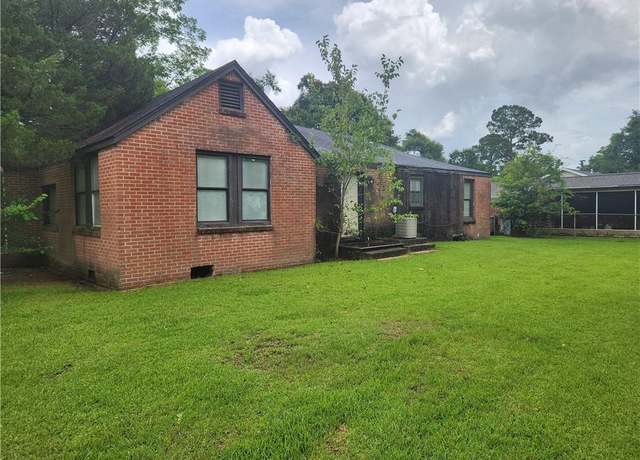 Property at 180 Carstens St, Mobile, AL 36617, 4 beds, 2 baths