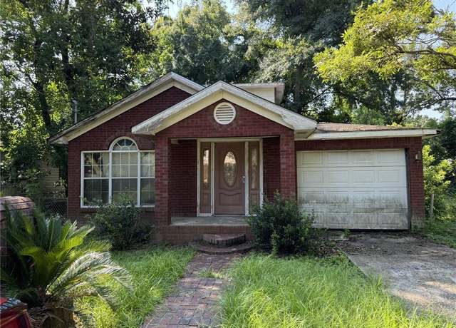Property at 1207 Clara Ave, Mobile, AL 36610, 3 beds, 2 baths