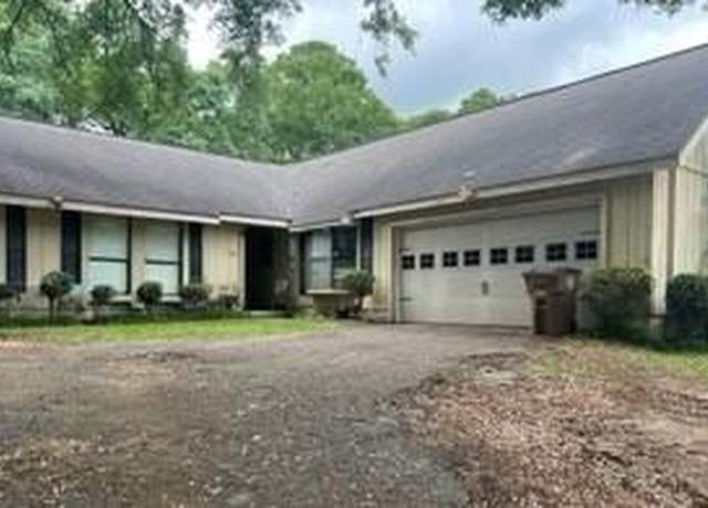Property at 1820 Timberly Rd E, Mobile, AL 36609, 4 beds, 2 baths