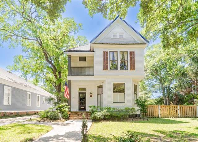 Property at 1703 Dauphin St, Mobile, AL 36604, 3 beds, 2.5 baths